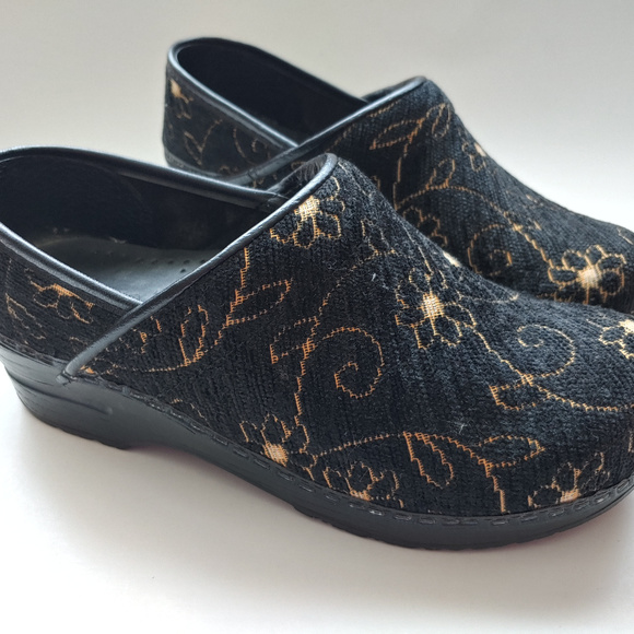 Sanita Shoes - Sanita Felt Floral Tapestry Clogs